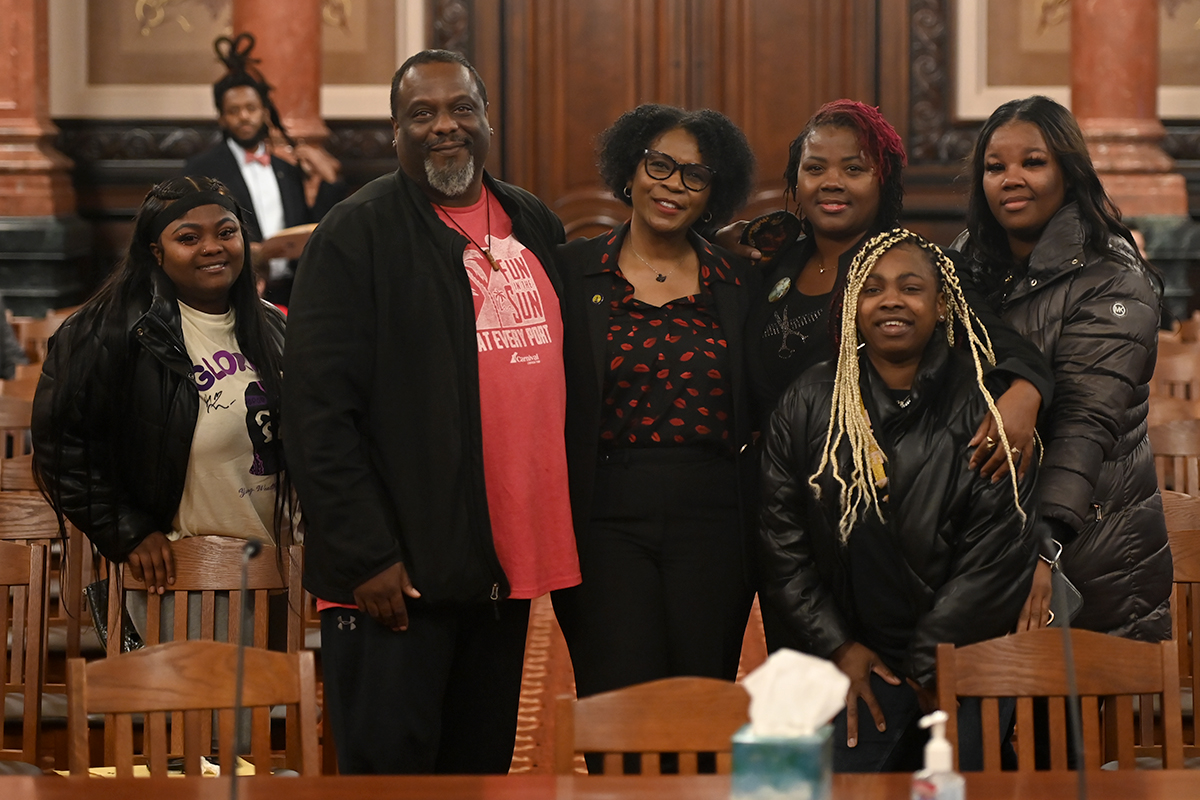 Senator Johnson pictured with Donald DJ Stallworth lll's family